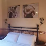 Le Di Via Ottaviano - In 2*