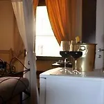 Le Di Via Ottaviano - In B&B