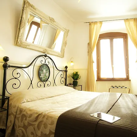 Le Di Via Ottaviano - In B&B 2*