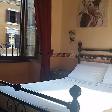 Le Di Via Ottaviano - In B&B 2*