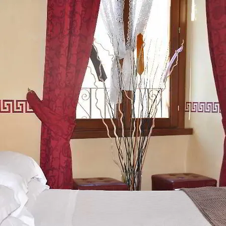 Le Di Via Ottaviano - In Bed & Breakfast
