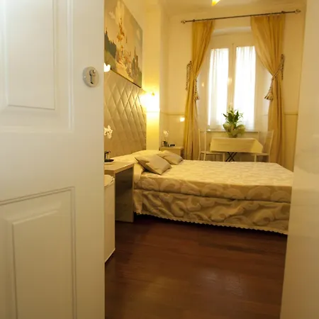 Le Di Via Ottaviano - In Rome
